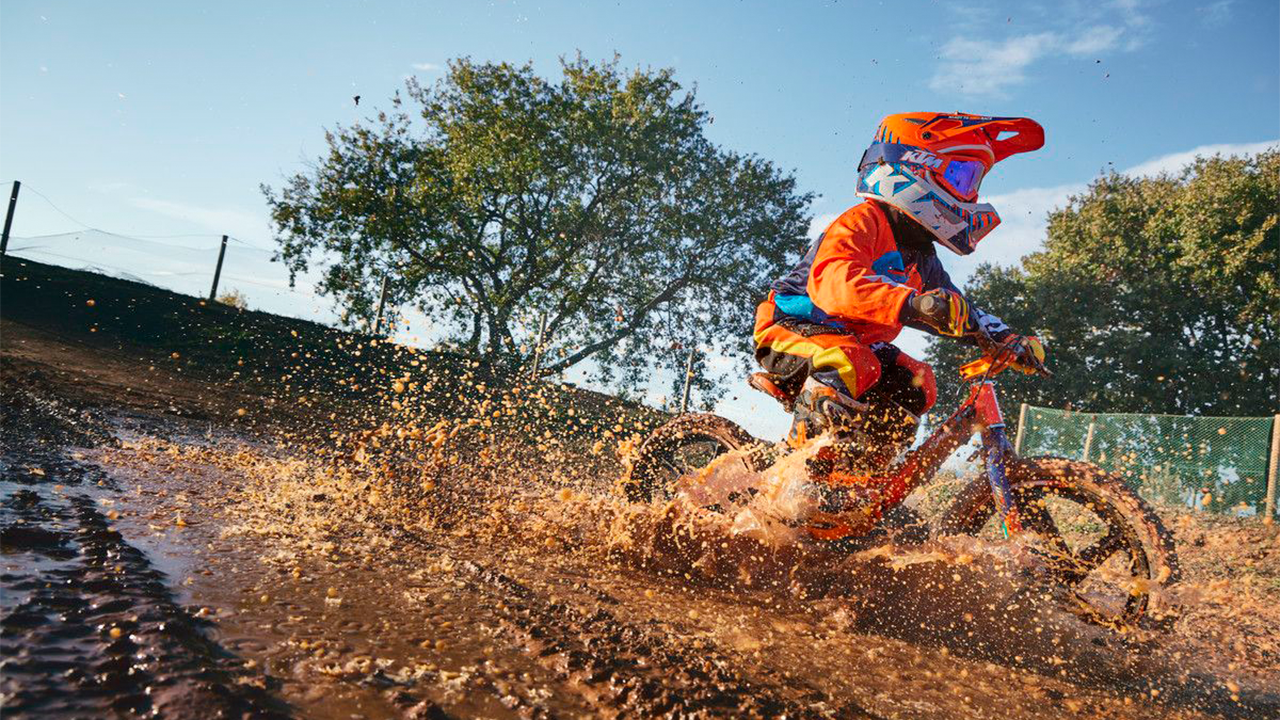 Beneficios del Ciclismo para Motociclistas: Mejora tu Rendimiento en Dos Ruedas