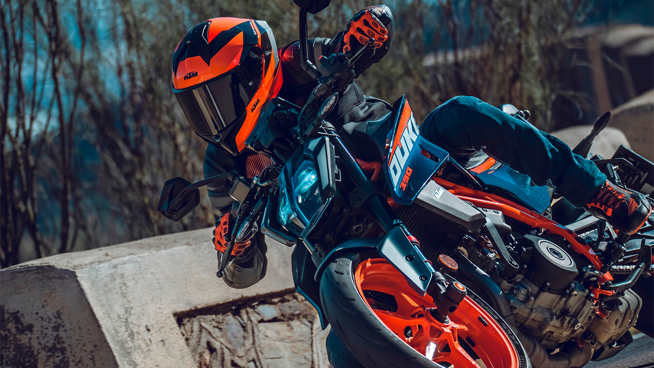 Duke 390: Conoce a Fondo esta Experiencia de Pilotaje de Última Genera ...